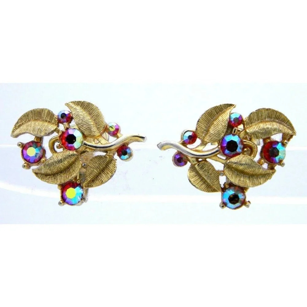 CROWN TRIFARI Gold Tone Aurora Borealis Red Rhines